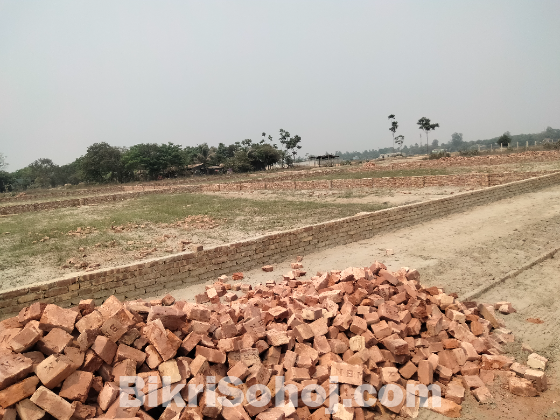 প্লট বুঝে নিয়েও কিস্তি চালাতে পারবেন